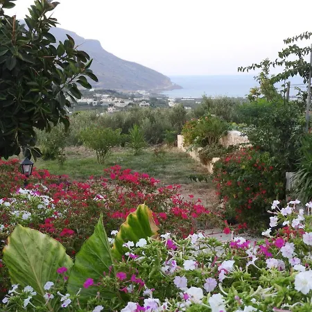 Chrissi's House With Garden And Sea View Zerviana * קיסאמוס