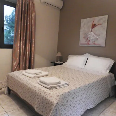 Chrissi's House With Garden And Sea View Zerviana * קיסאמוס
