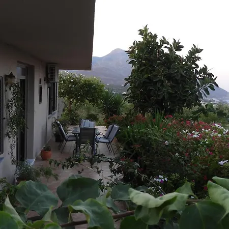 Chrissi's House With Garden And Sea View Zerviana קיסאמוס